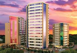 Las Gemas - Torres residenciales vista nocturna